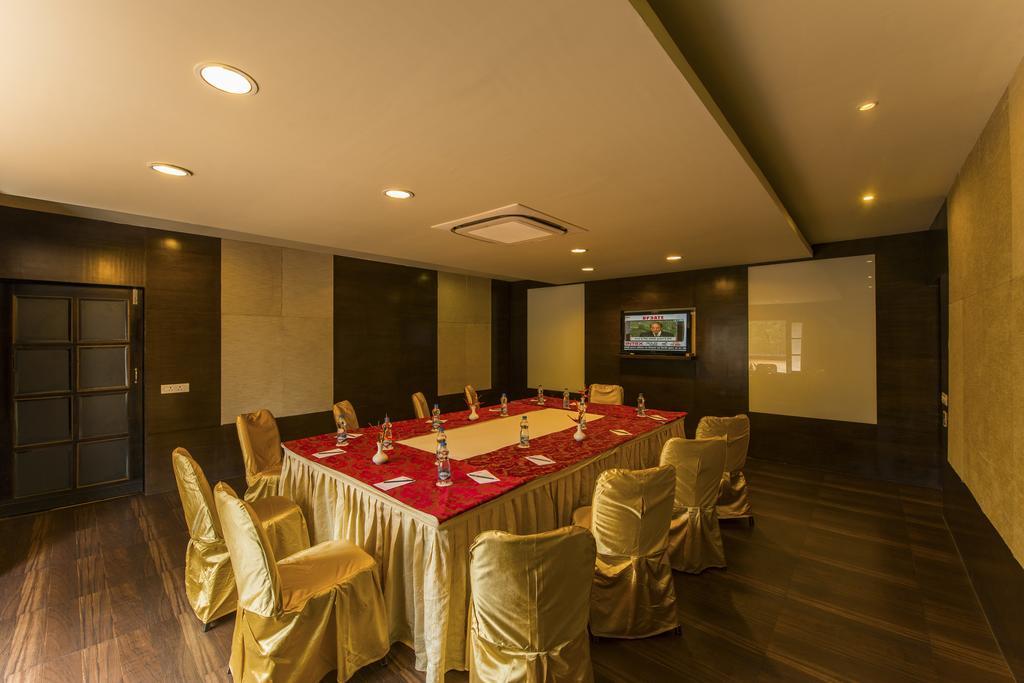 The Windflower Resort & Spa, Coorg Suntikoppa Luaran gambar