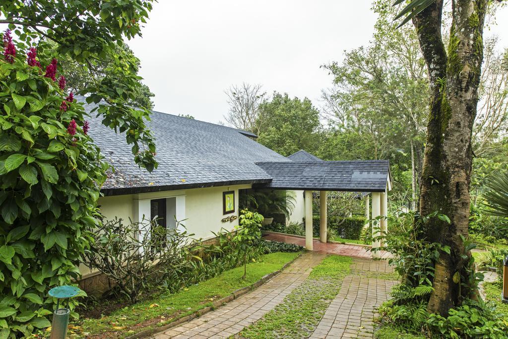 The Windflower Resort & Spa, Coorg Suntikoppa Luaran gambar