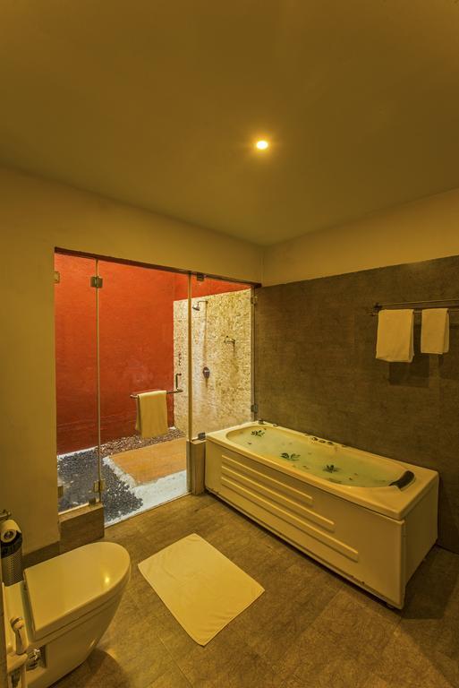 The Windflower Resort & Spa, Coorg Suntikoppa Luaran gambar